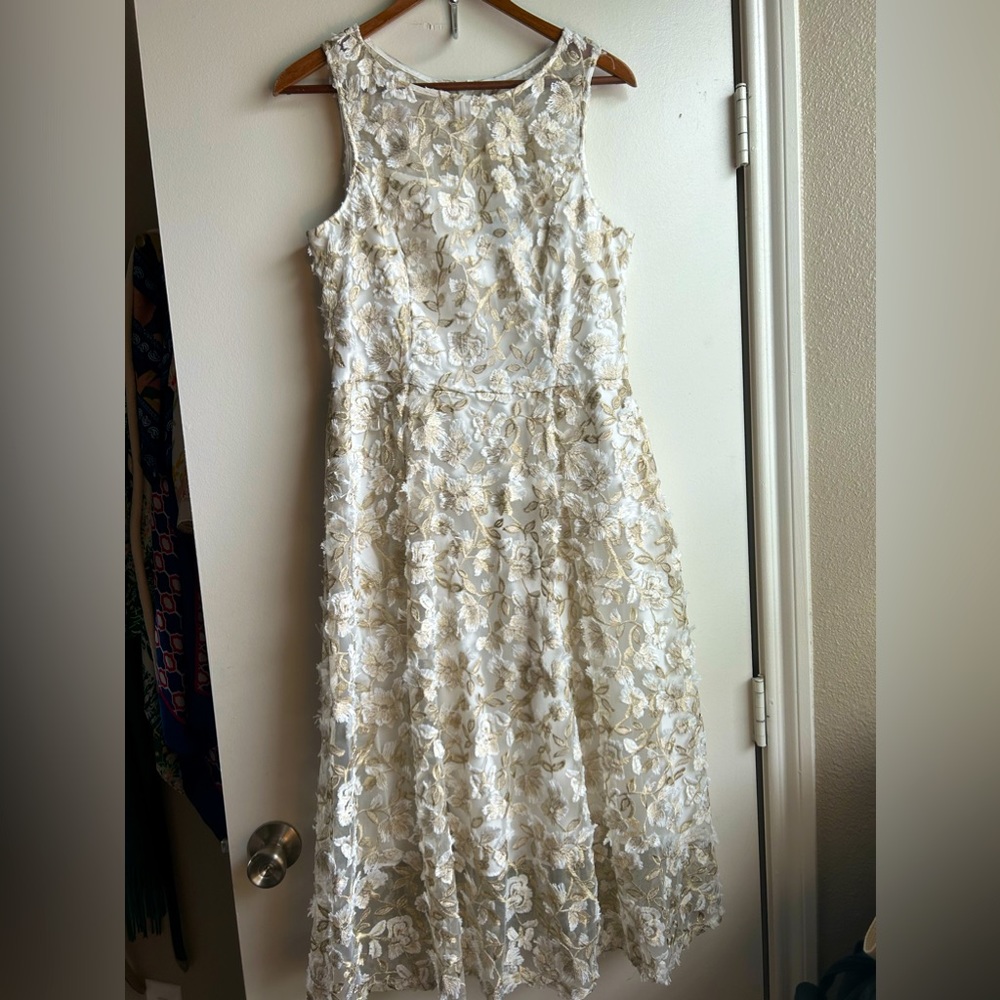 Stunning white Adrianna Papell dress with gold flowers